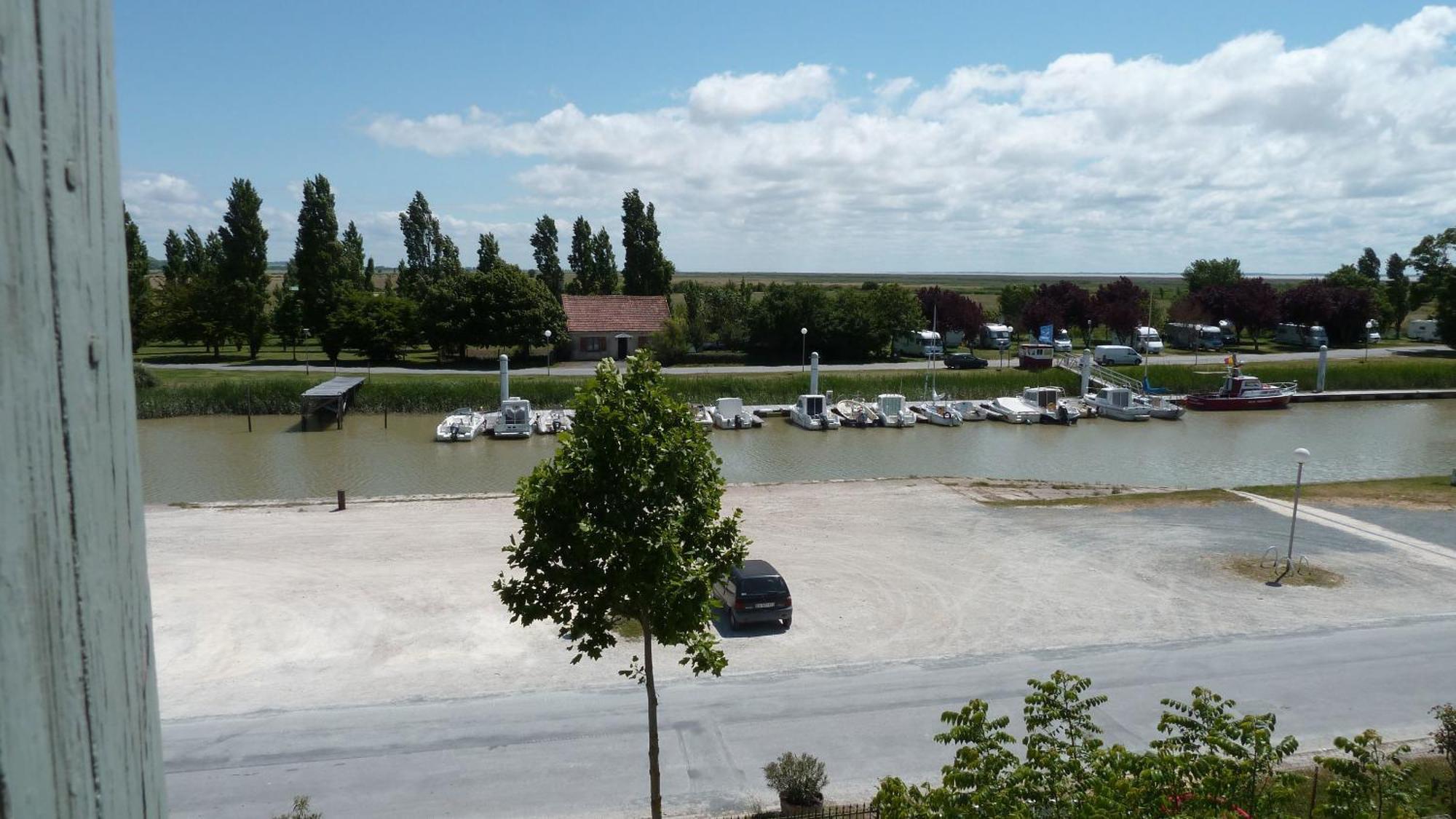 فندق Le Domaine Du Meunier Mortagne-sur-Gironde الغرفة الصورة